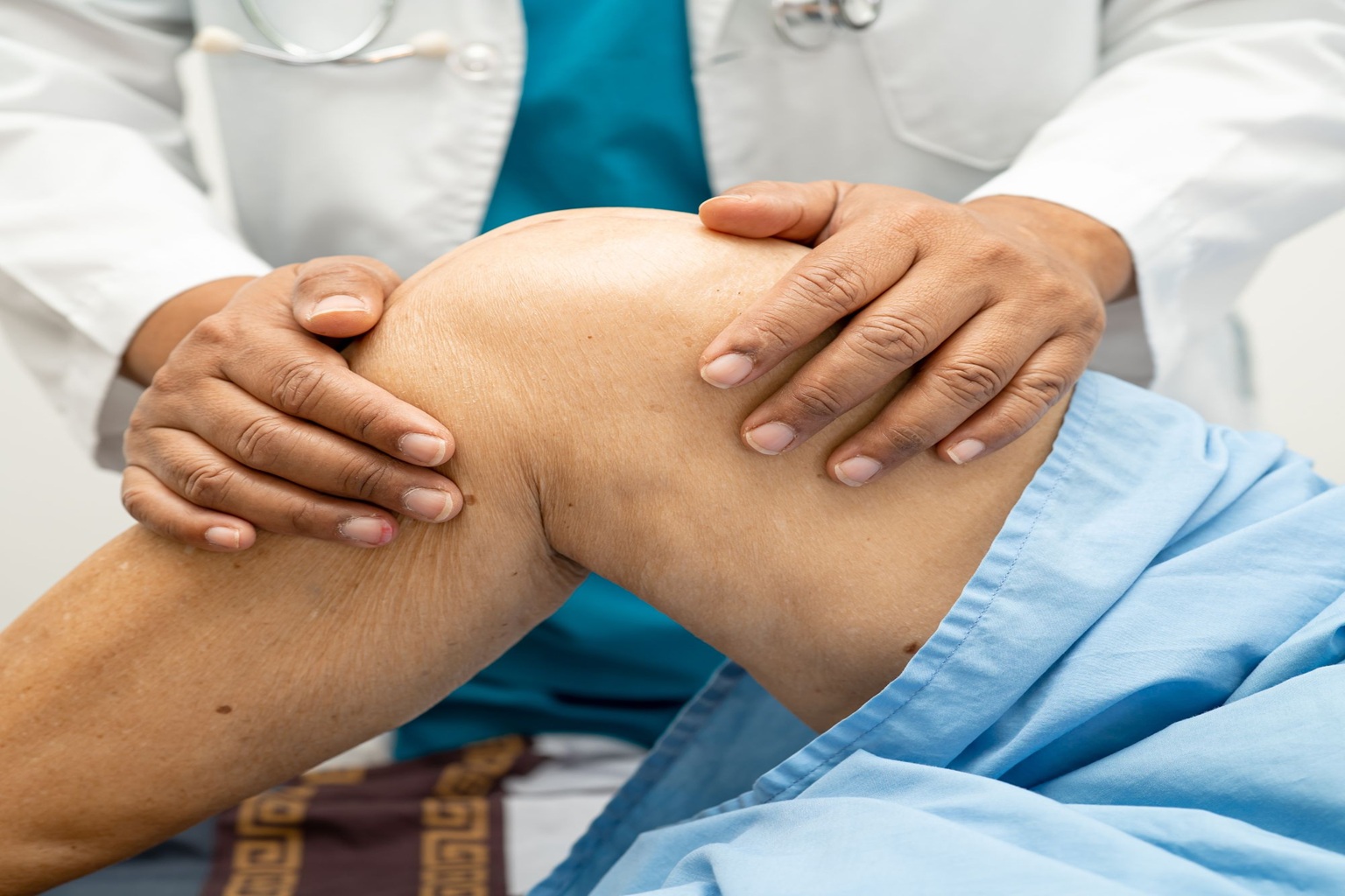 Kshar Sutra Treatment (Ano-Rectal Disorders)